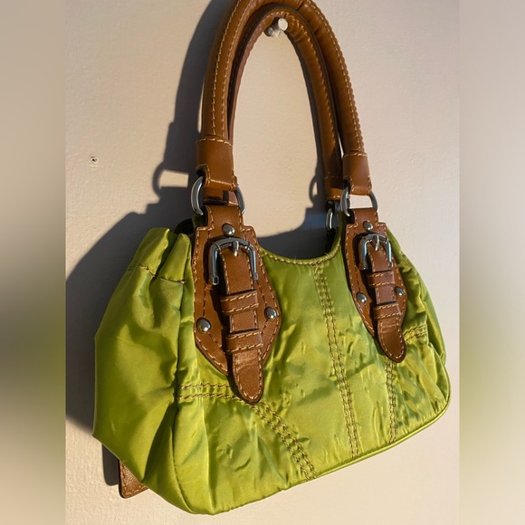 Nine West - Picture 5 of 8